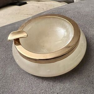 Vintage alabaster and brass ashtray, Italy 1970